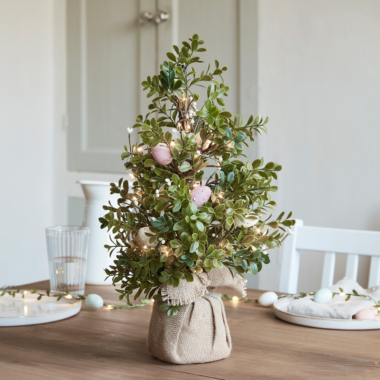 45cm Mini Osterbaum mit Ostereiern und Micro Lichterkette