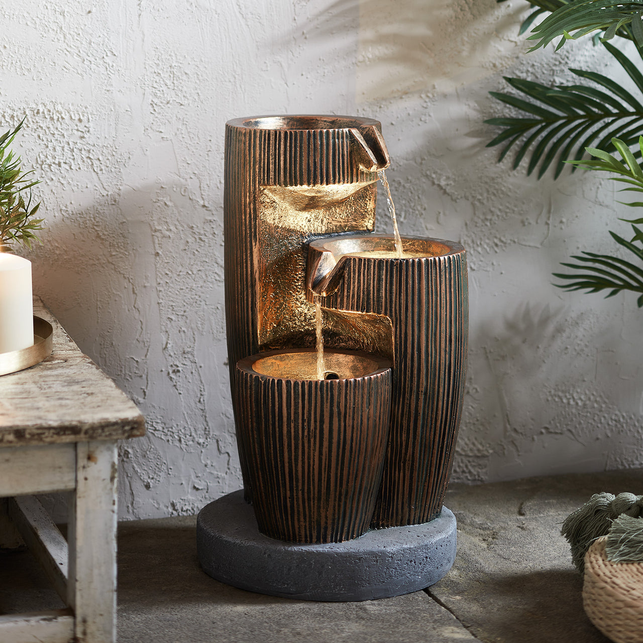 LED Gartenbrunnen mit 3 Stufen bronzefarben