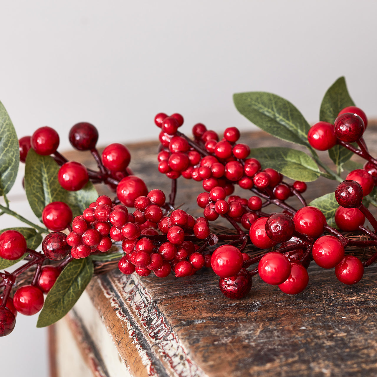 2m Weihnachtsgirlande aus roten Beeren