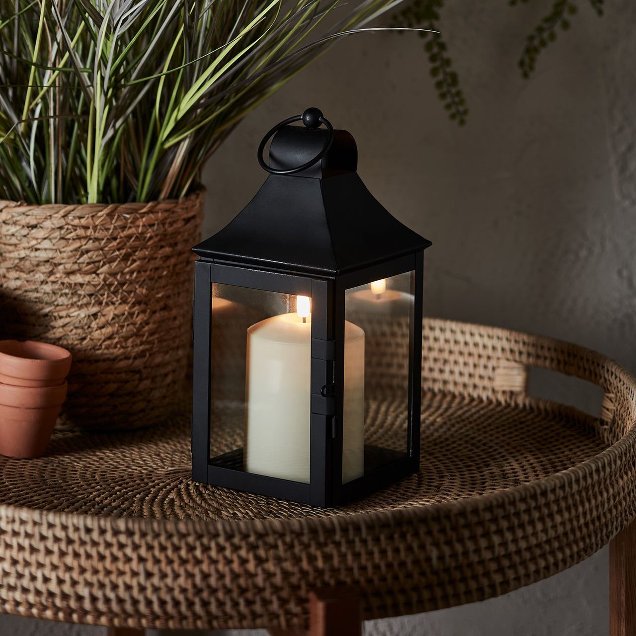 25cm Albury Gartenlaterne mit TruGlow® Outdoor Kerze mit Fernbedienung