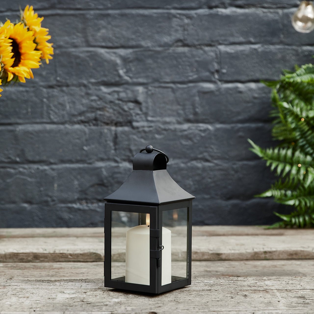 25cm Albury Gartenlaterne mit TruGlow® Outdoor Kerze mit Fernbedienung