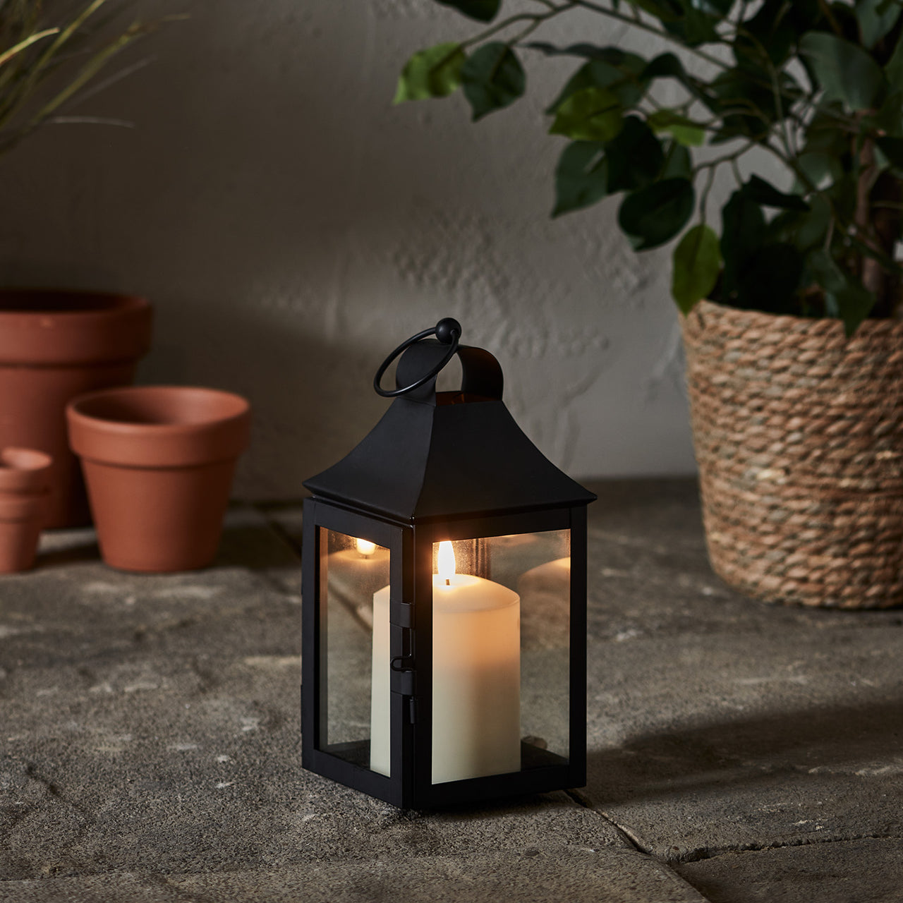 25cm Albury Gartenlaterne mit TruGlow® Outdoor Kerze mit Fernbedienung