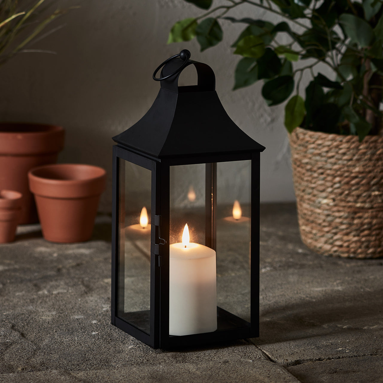 34cm Gartenlaterne mit TruGlow® Outdoor Kerze mit Fernbedienung