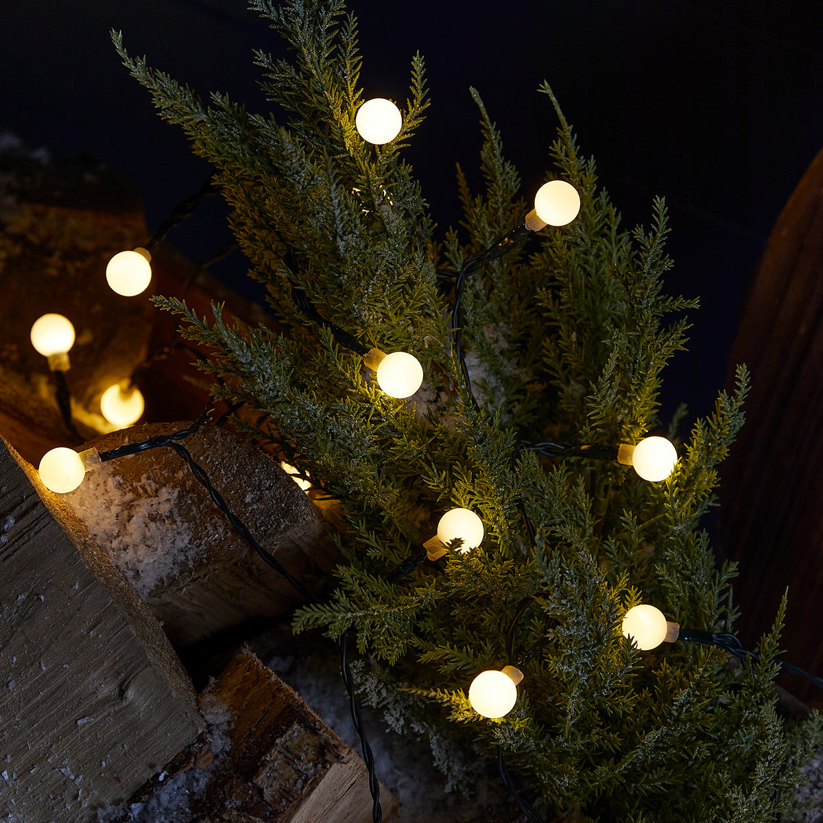 50er LED Kugel Lichterkette außen