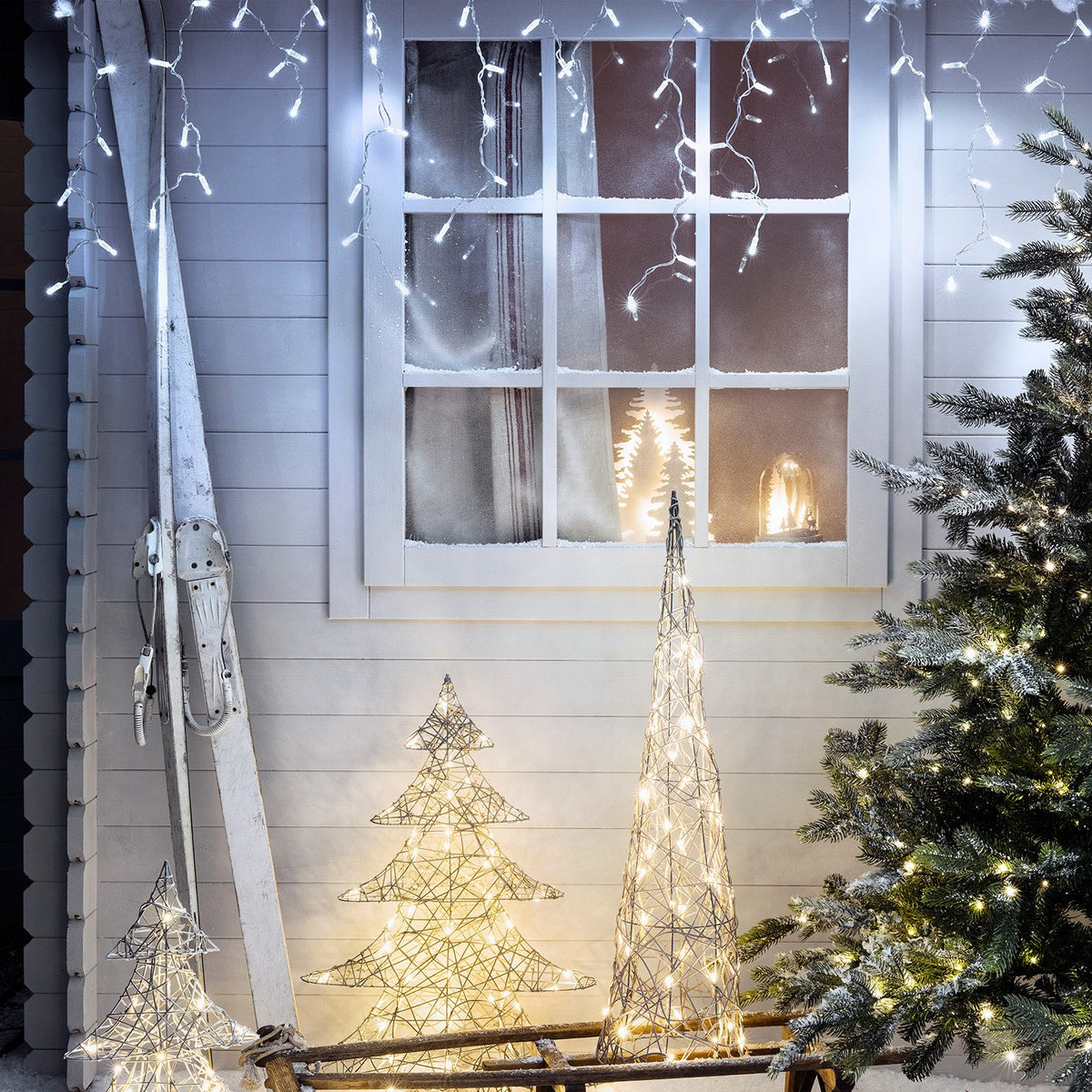 Core Connect 320er LED Eiszapfen Lichterkette weiß koppelbar transparentes Kabel