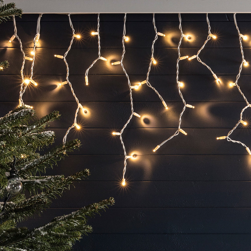100er LED Eiszapfen Lichterkette warmweiß koppelbar 2m