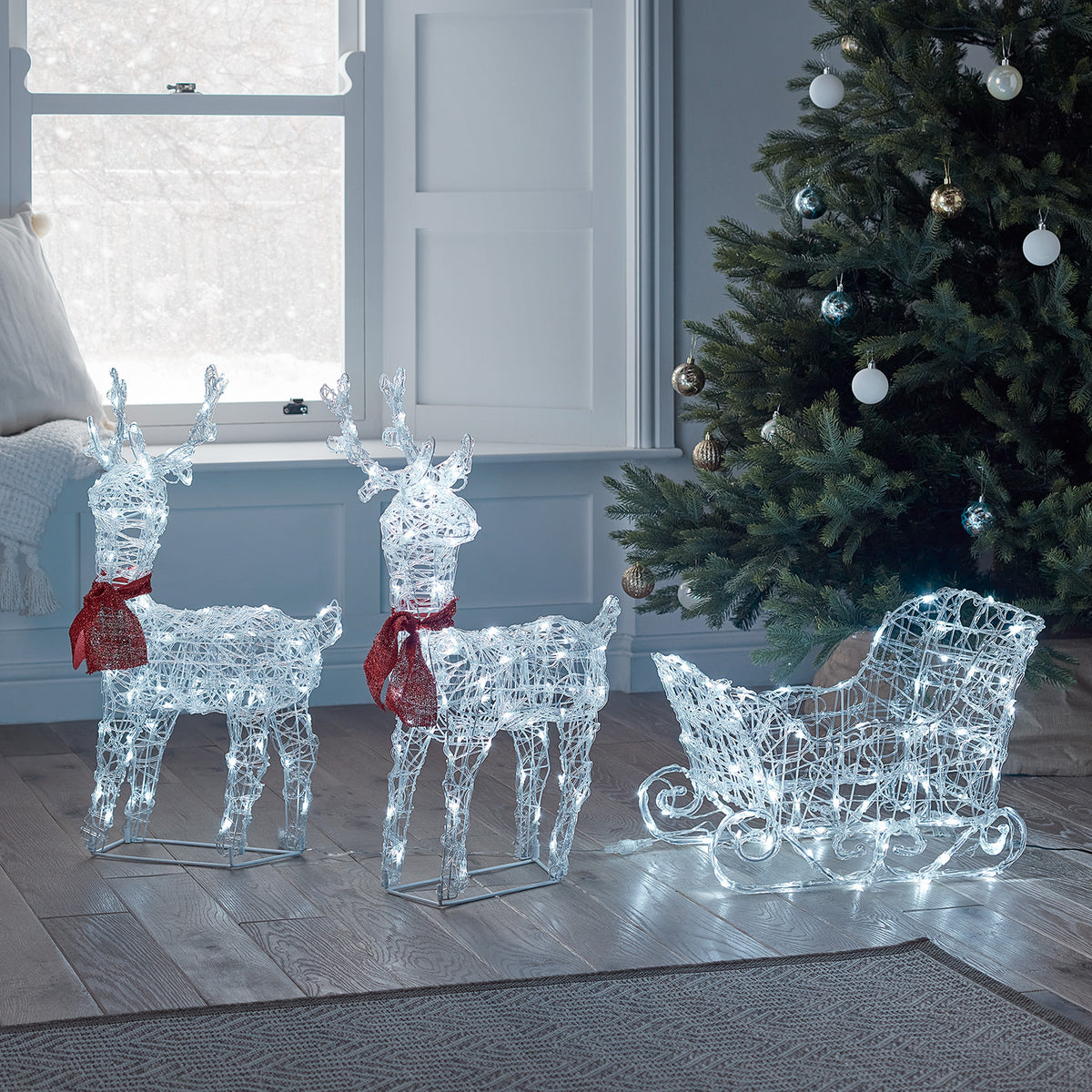 LED Weihnachtsdeko Außen – Rentier Mit Schlitten Beleuchtet, Timer, 8 Modi, Batteriebetrieben (3x AA), 30 Cm