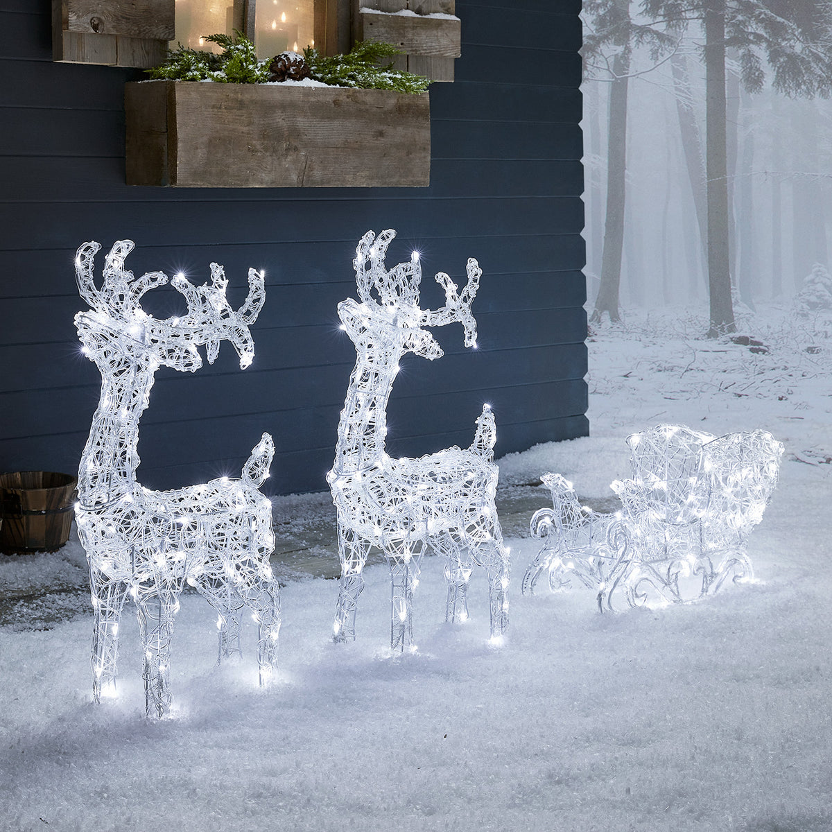 Swinsty Bicolor LED Rentiere mit Schlitten Weihnachtsdeko außen